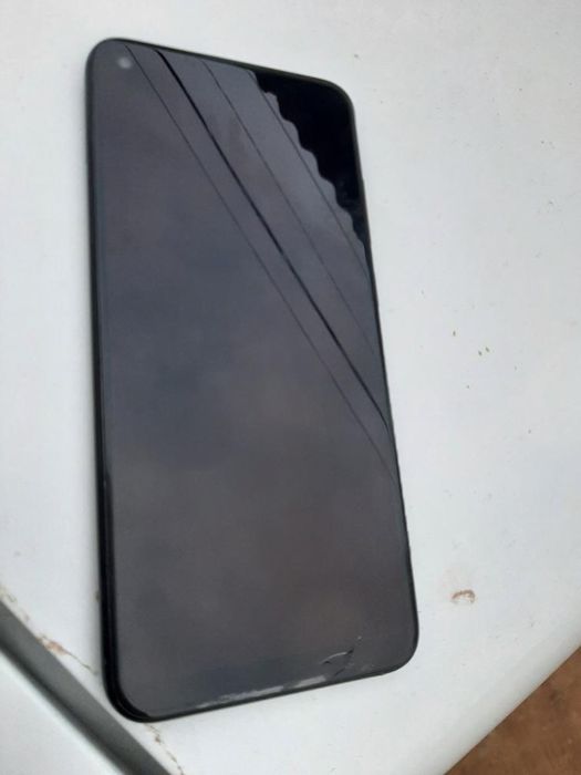 Samsung A11 Sroshna Sotiladi.!!