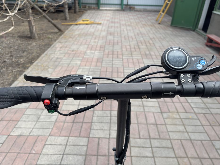 Продам Электросамокат