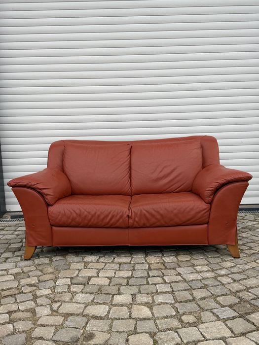 Кожен диван – 2-ка, класически стил