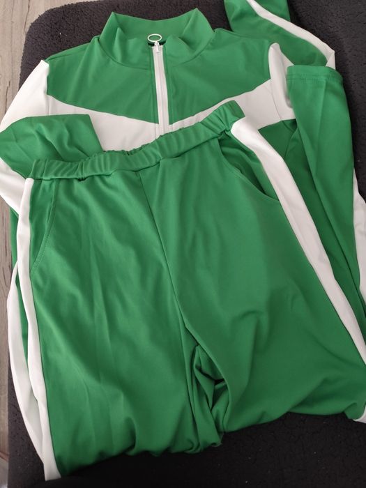 Trening nou gri sau verde