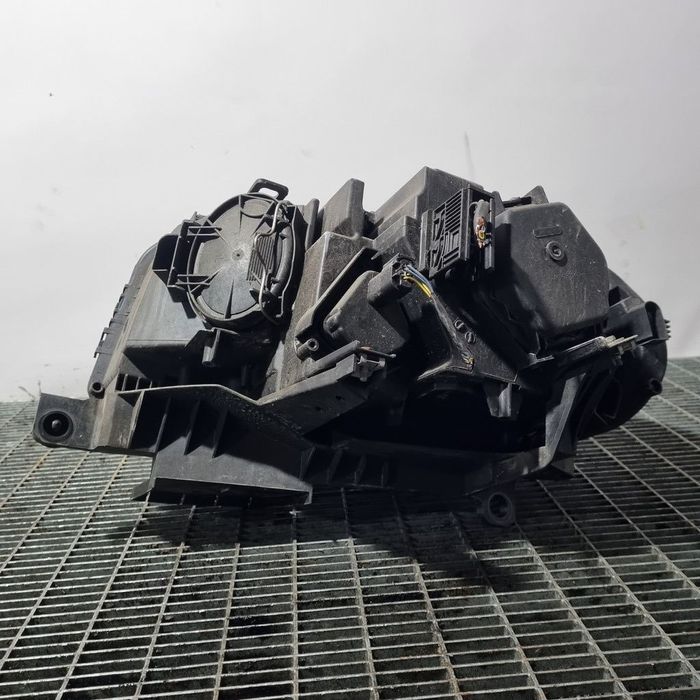 Far Dreapta BMW X3 E83 2003 - 2006 SUV 4 Usi (1313) Fara xenon 0301210604