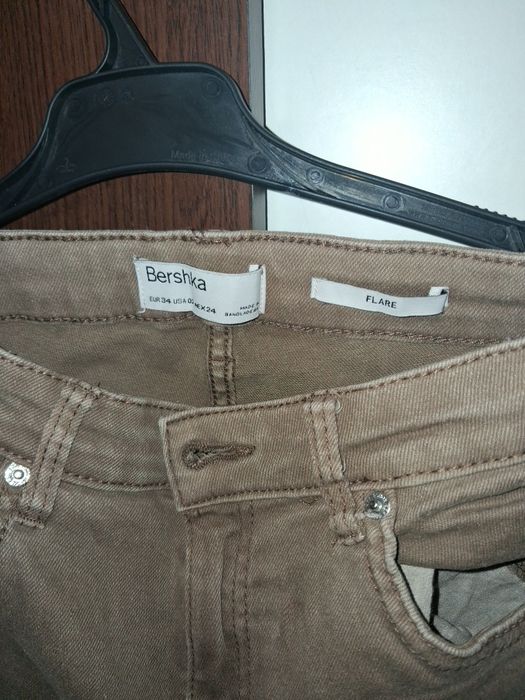 Pantalon evazat bershka
