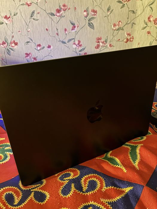 Macbook Air m4 16 Gb ОЗУ