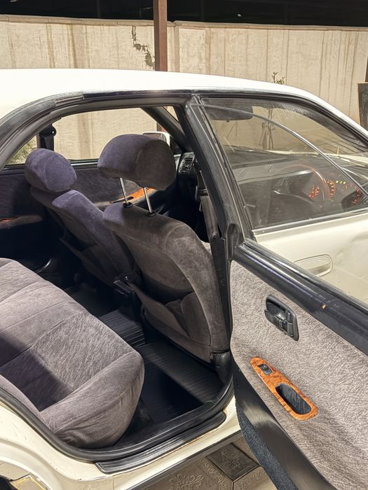 Автомобиль тойота