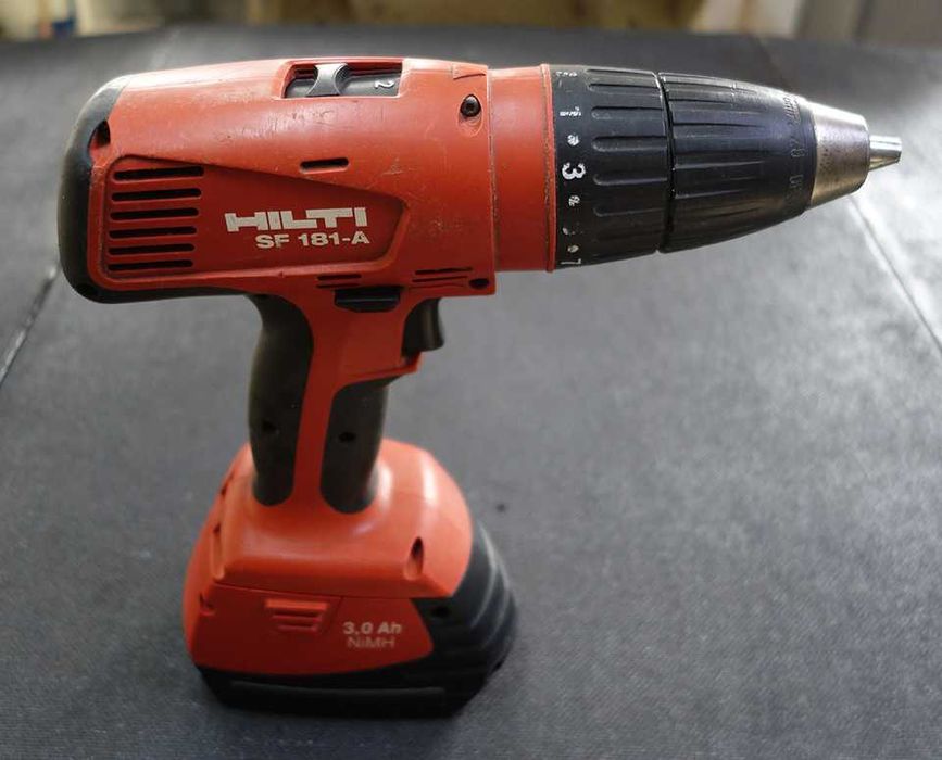 Винтоверт 2батерии зарядно куфар