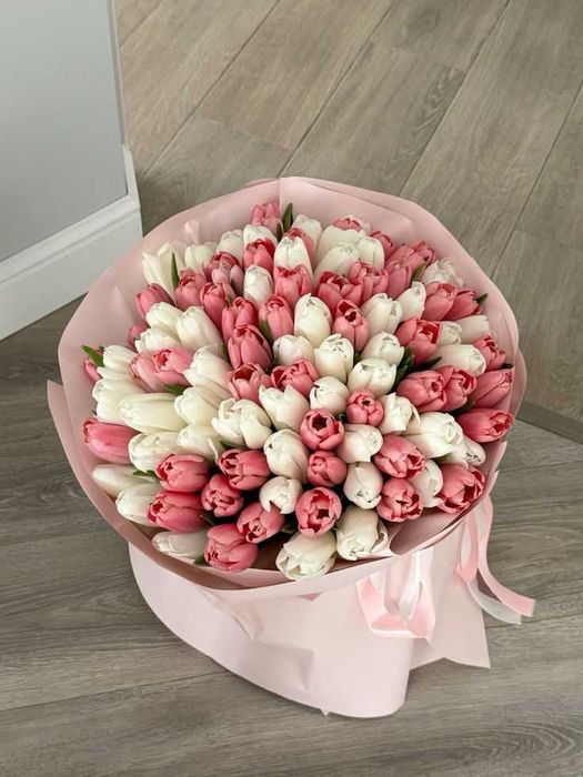 Шикарные тюльпаны с оформлением