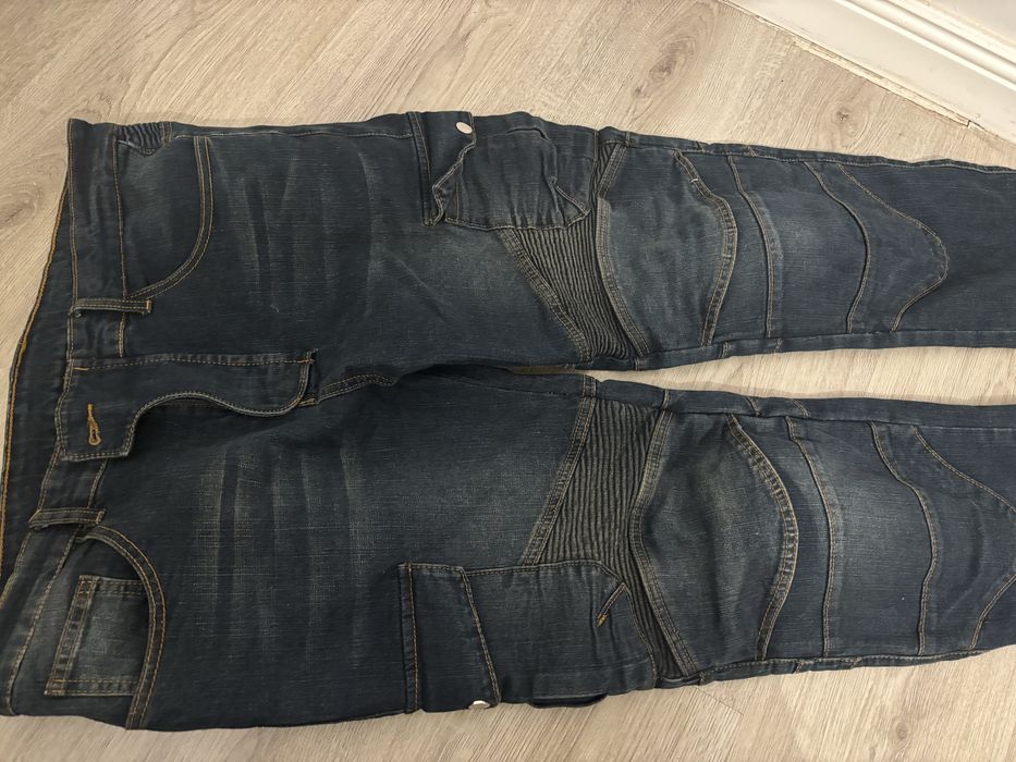 Pantaloni moto cu protector la geninchi si sold