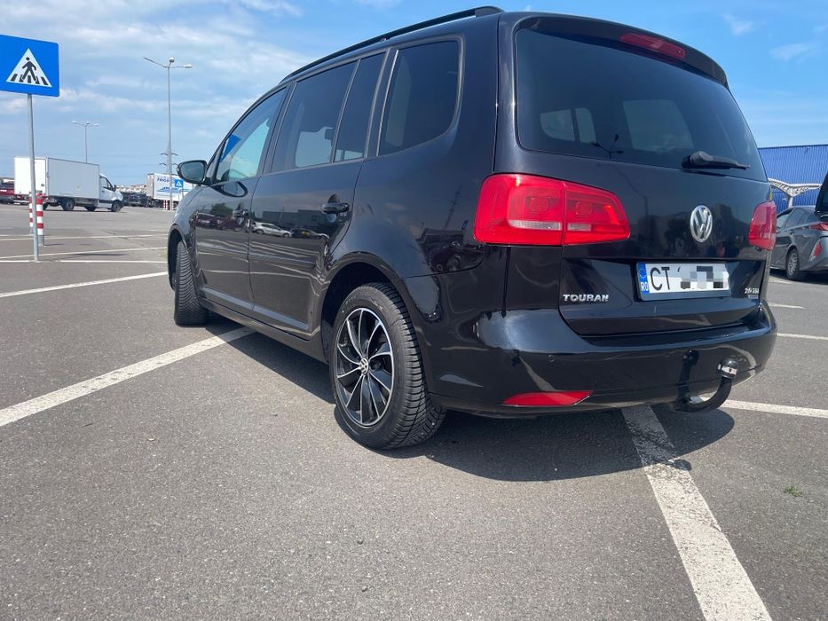 VOLKSWAGEN Touran 2011 — imagine 2