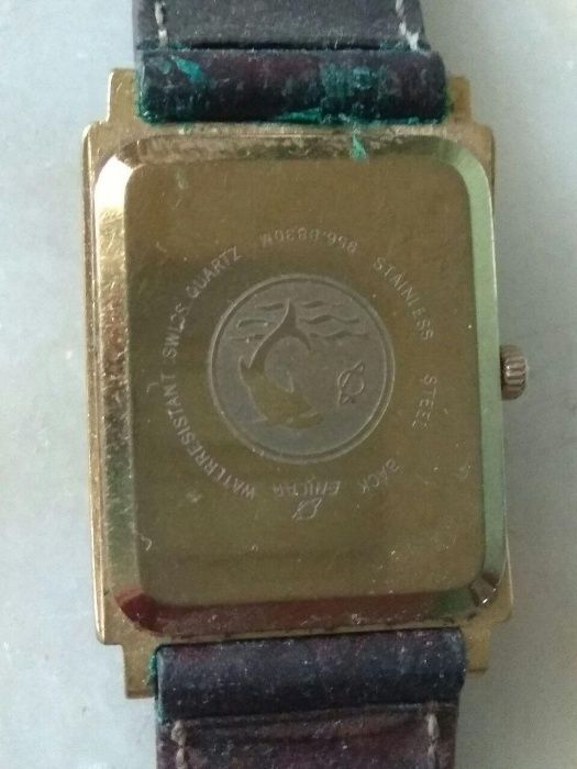 Часы швейцарские, позолоченные.