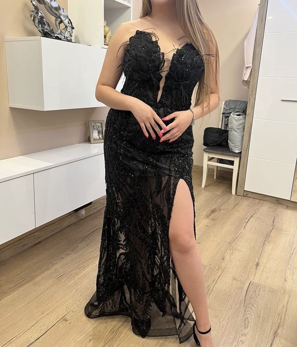 Бална черна дантелена рокля