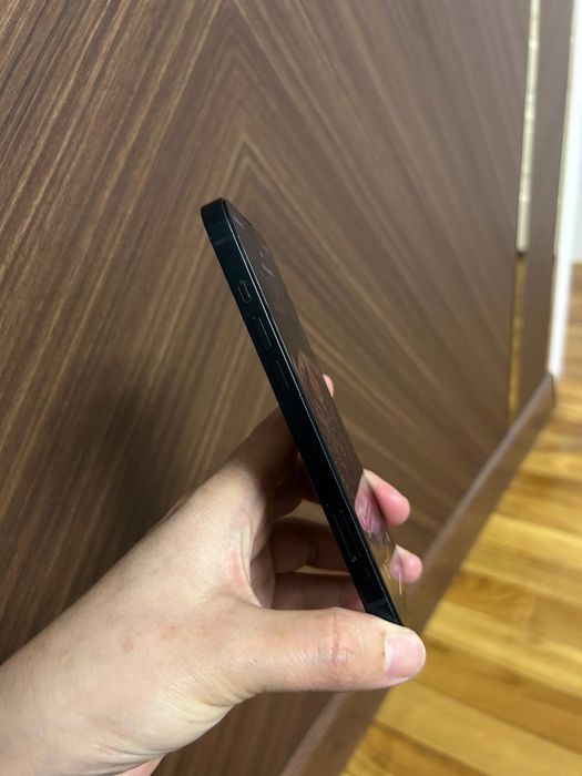 Айфон 13 . В хорошем состянии