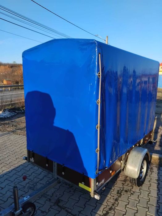 Remorcă 750kg adusa pe roti