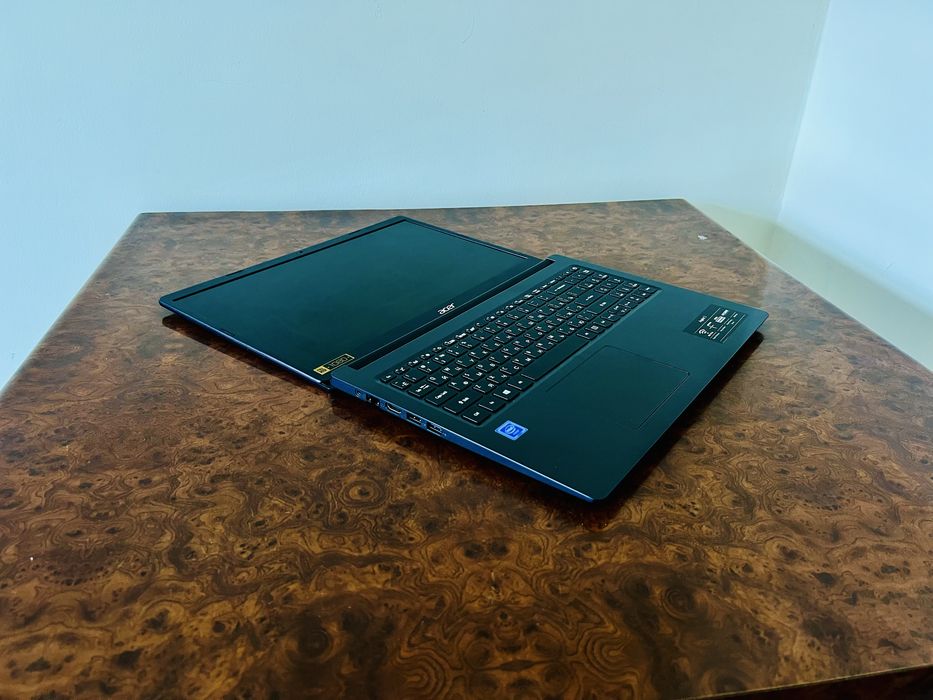 Acer Noutbuk sotiladi