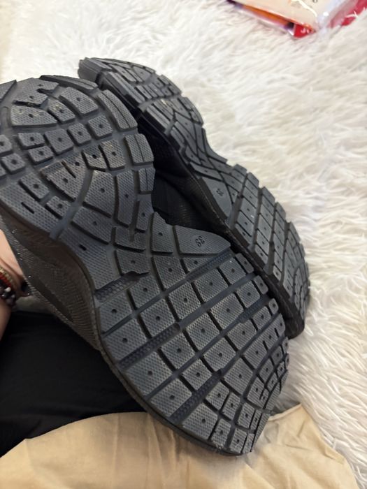 Balenciaga лъскавия модел