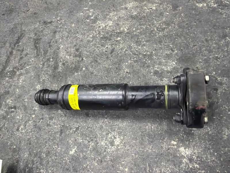 Карданный вал Genesis G80 2016