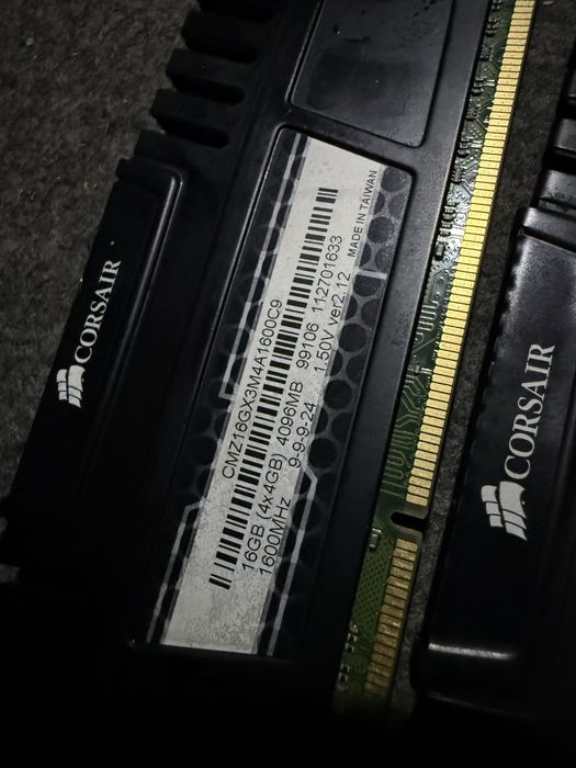 RAM Corsair Vengeance 16GB (4x4GB) DDR3 1600MHz