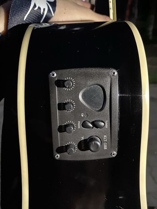 Электра гитара акустика