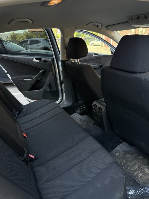 VW Passat B6 2.0 TDI BMP | CarPlay | Propietar unic