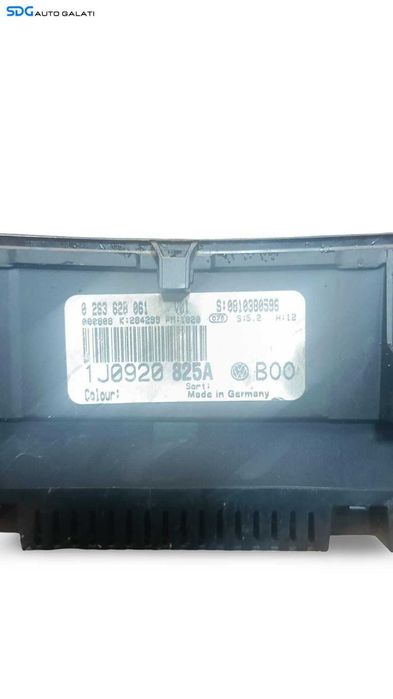 Kit Pornire ECU Calculator Motor Ceas Ceasuri Bord si Cheie Volkswagen Golf 4 1.6 Benzina AUS 16 Valve 1998 - 2005 Cod 036906034BB 1J0920825A 0283628061 [MX0052]