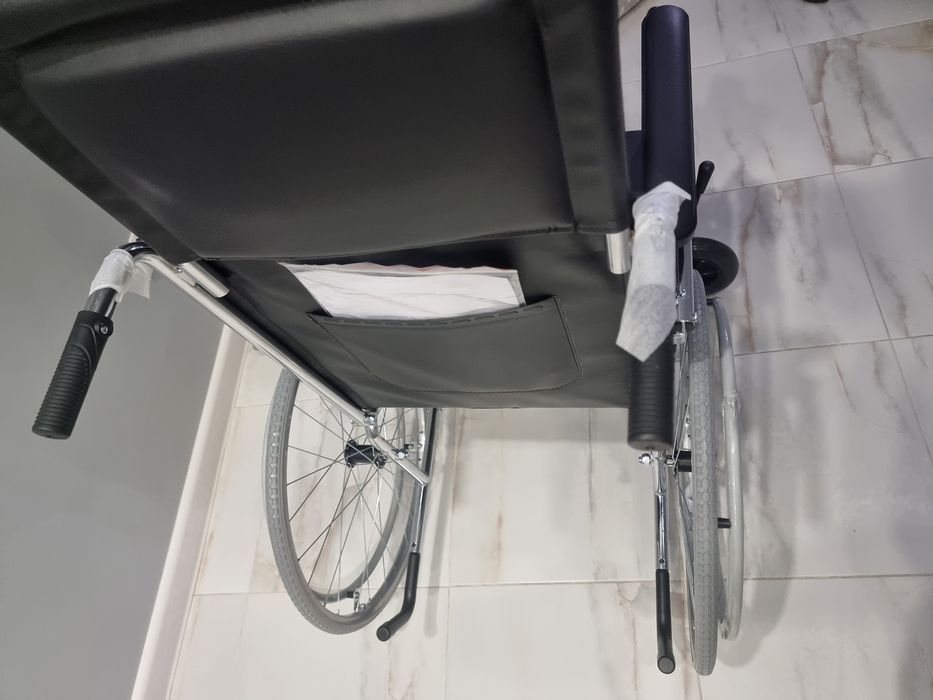 Инвалидная коляска