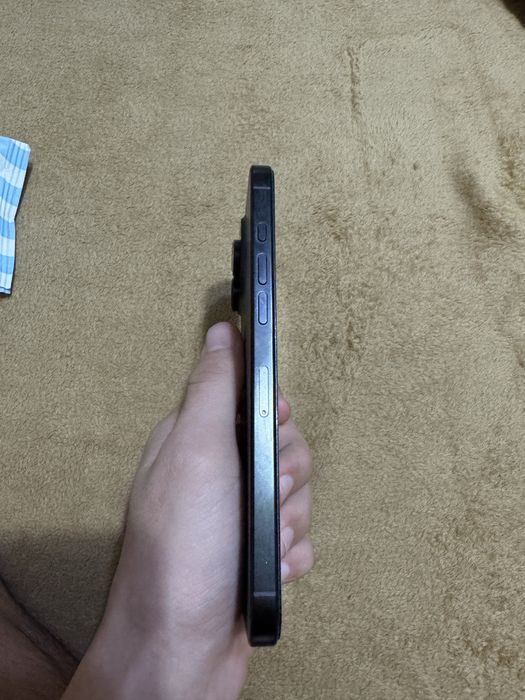 Продам Iphone 16 pro max 512 гб