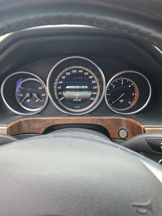 Vând Mercedes W212  Facelift an 2014