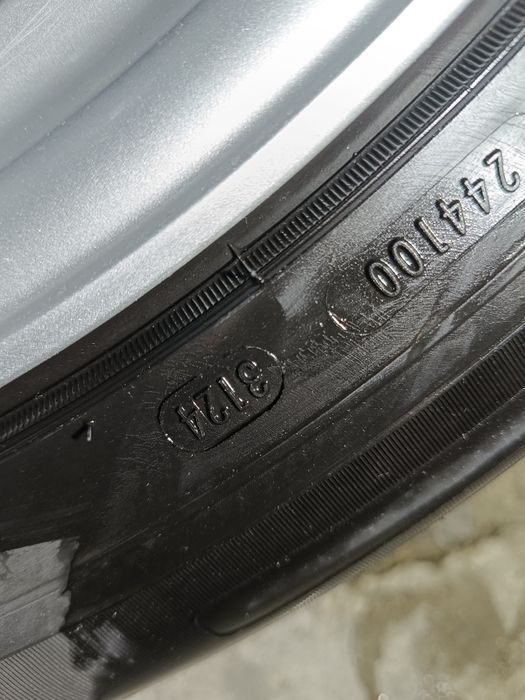 Гуми с джанти 235 55 R 17