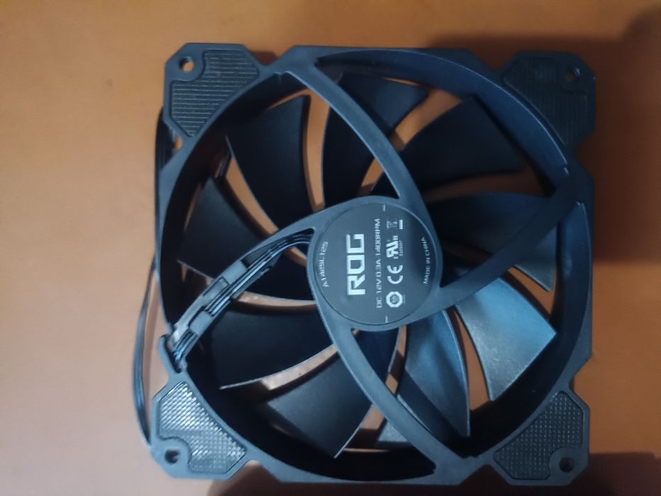 Вентилятор охлаждения для компьютера