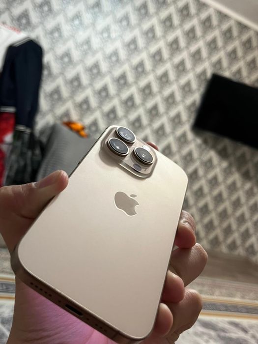 Продам Iphone 16 pro