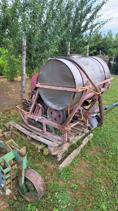 Vand utilaje agricole sau schimb cu tractor