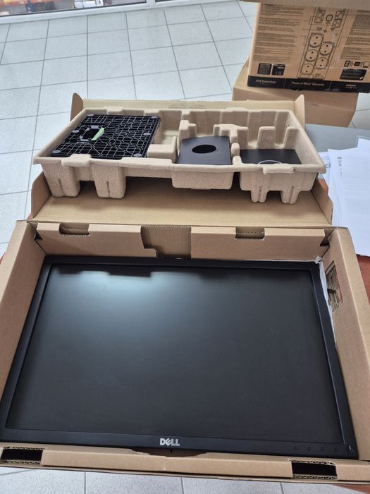 Monitor FullHD Dell E2216H