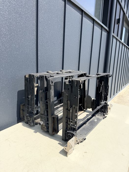 Trager / Masca radiatoare BMW Seria 7 f01 f02 suport armatura