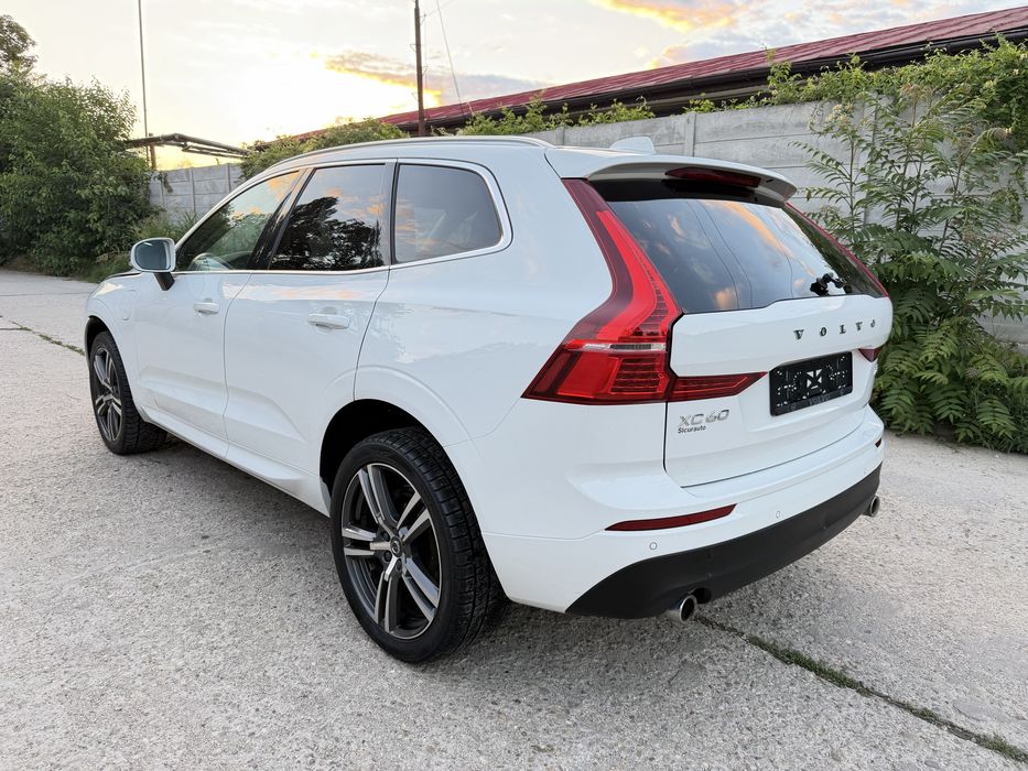 VOLVO XC60 2020 — imagine 4