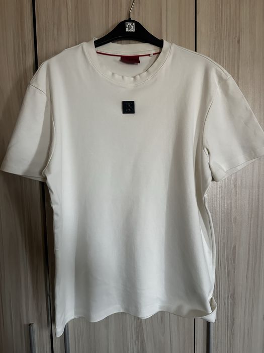 Тениска HUGO.