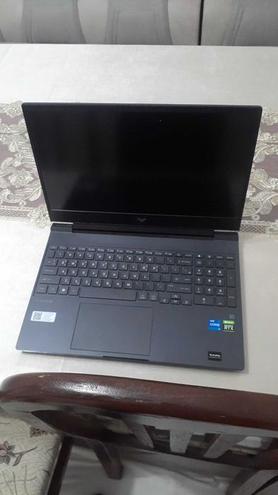 Ноутбук HP Victus 15-fa0051tx
8/256 RTX 3050 yangidek