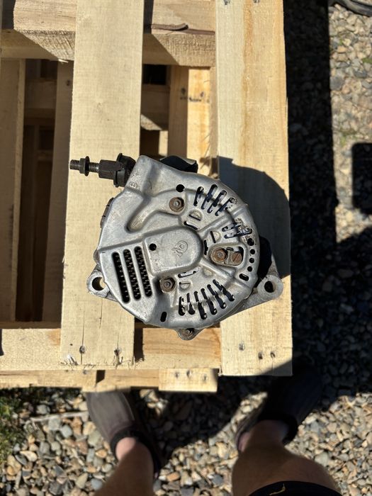 Генератор 2JZ, полностью в рабочем состоянии