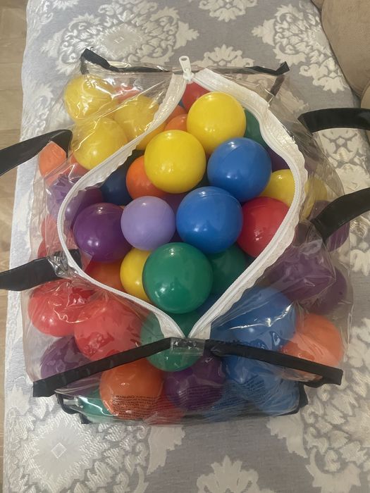 Пластмассовые шарики для бассейна