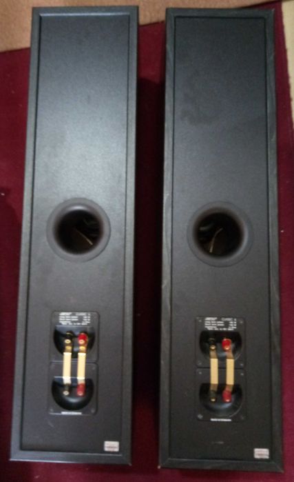Boxe podea Jamo Classic 6, 100/140 W