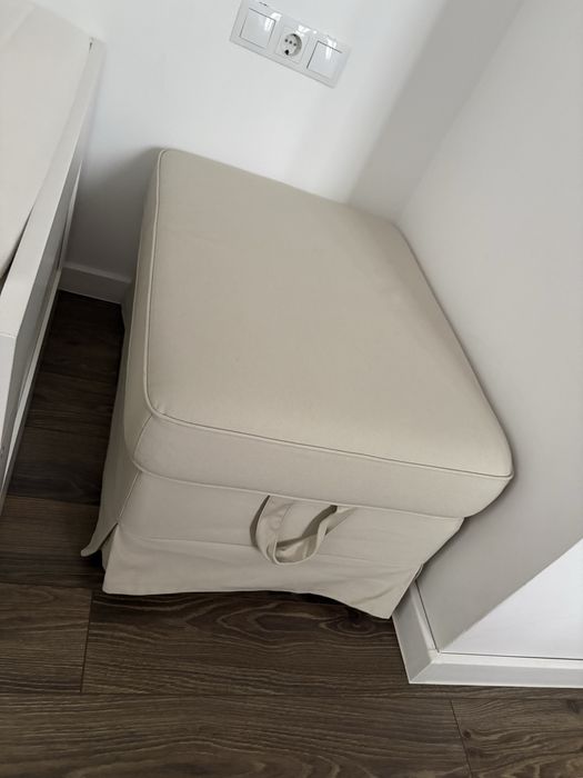 Taburet Ikea cu depozitare
