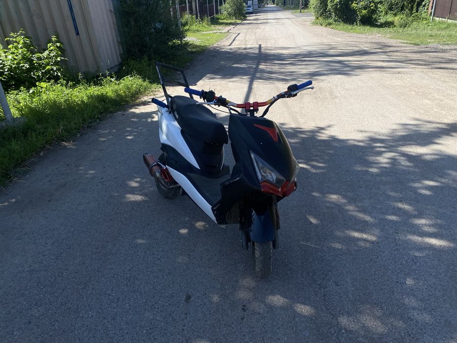 в продаже м8 про