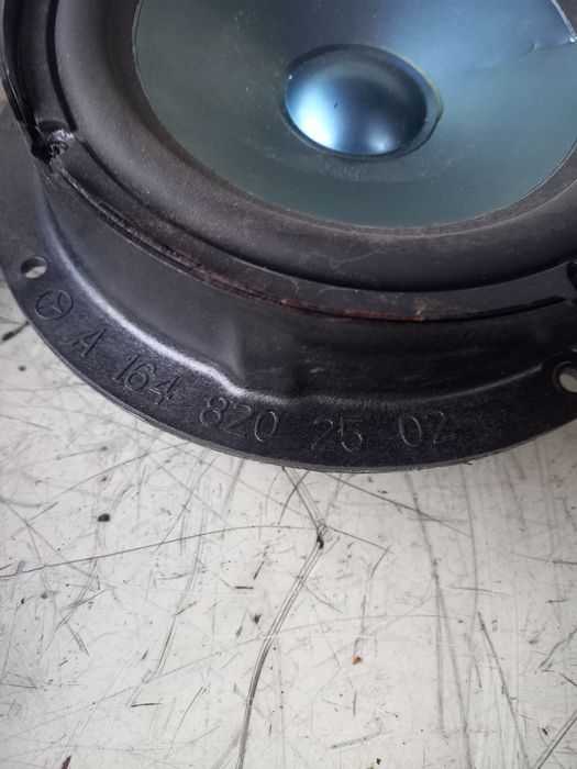 Тонколони Mercedes ML W164 Harman Kardon