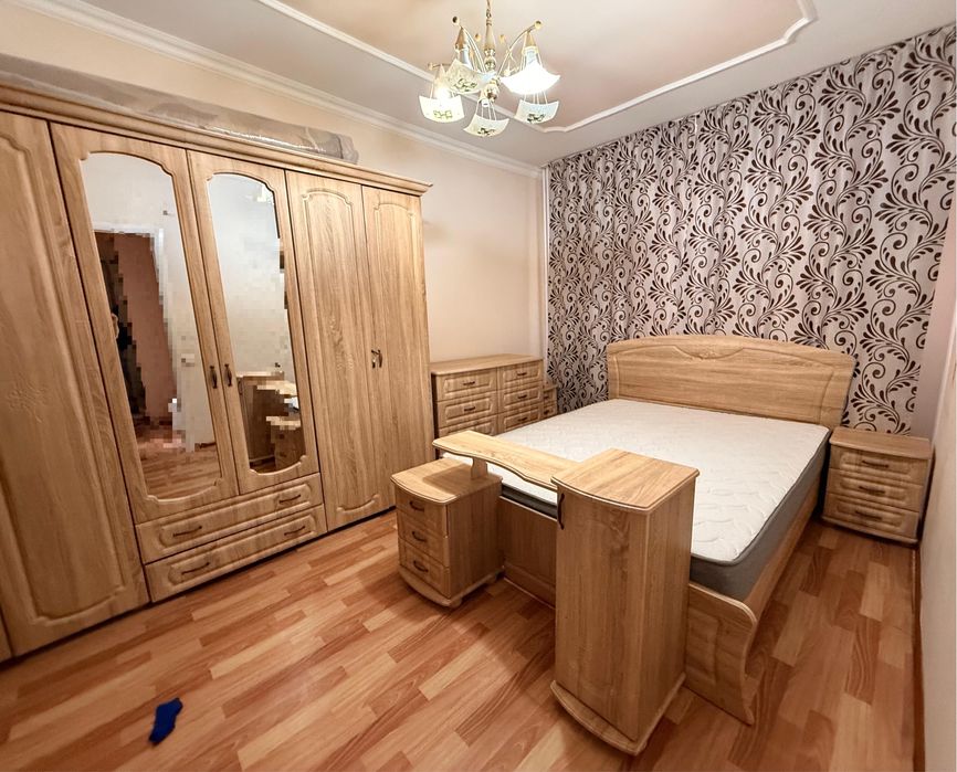 Спальный гарнитур сатылады.