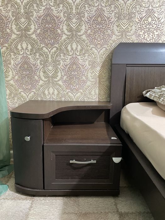 Продам кровать с матрасом