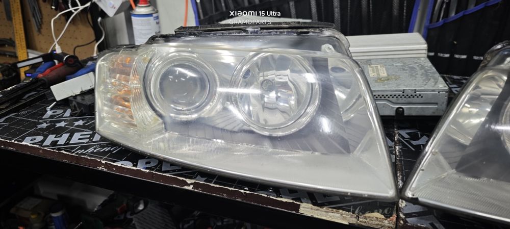 Оригинални фарове за Audi A8 D3