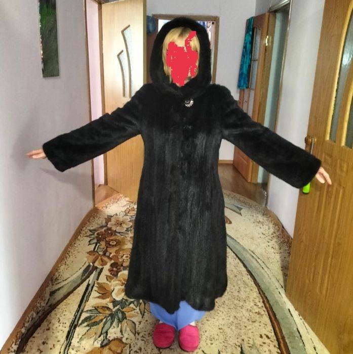 Норковая шуба, черный бриллиант