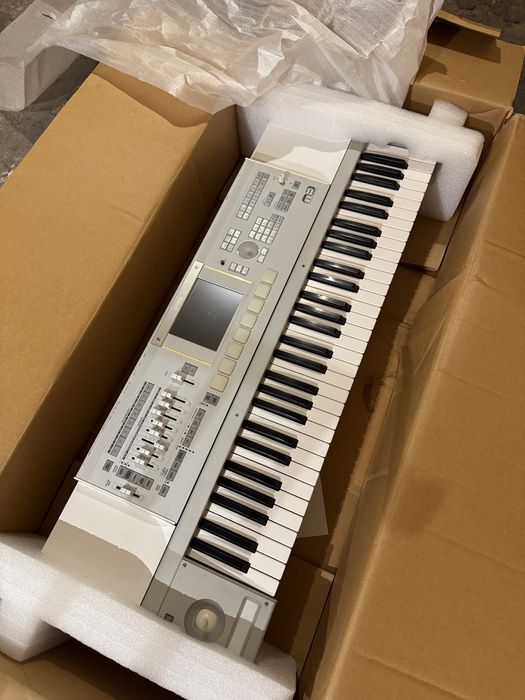 Продавам Korg M3 XPanded