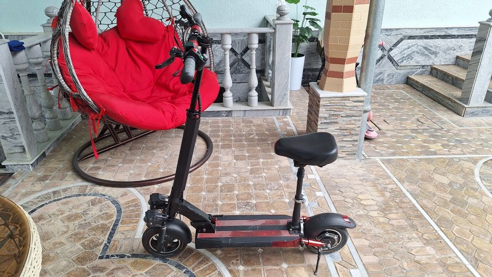 Электросамокат Skillmax m4 pro
