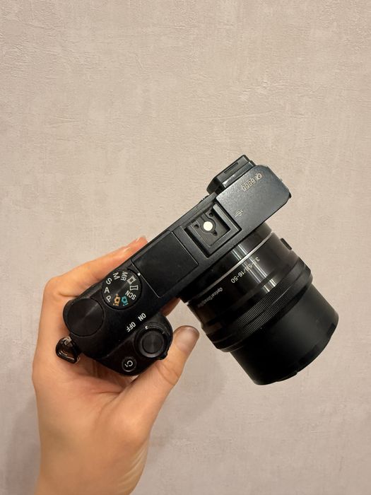 Продается камера Sony a6000