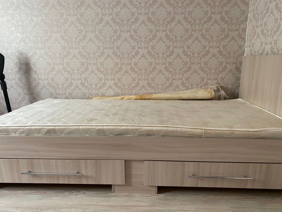 Кровать односпальная