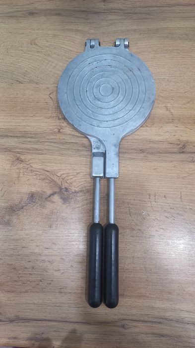 СССР.вафельница для вафельных трубочек